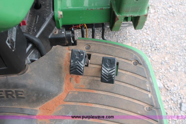 image for item H8260 2004 John Deere 4210 MFWD tractor