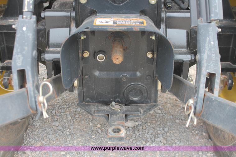 image for item H8260 2004 John Deere 4210 MFWD tractor