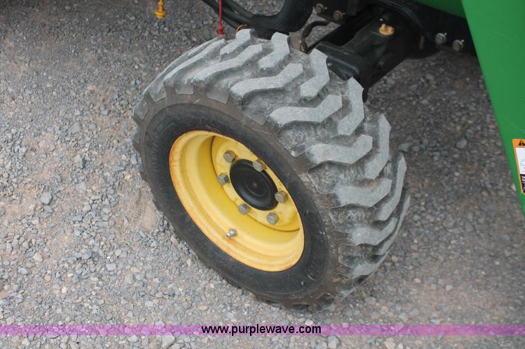 image for item H8260 2004 John Deere 4210 MFWD tractor