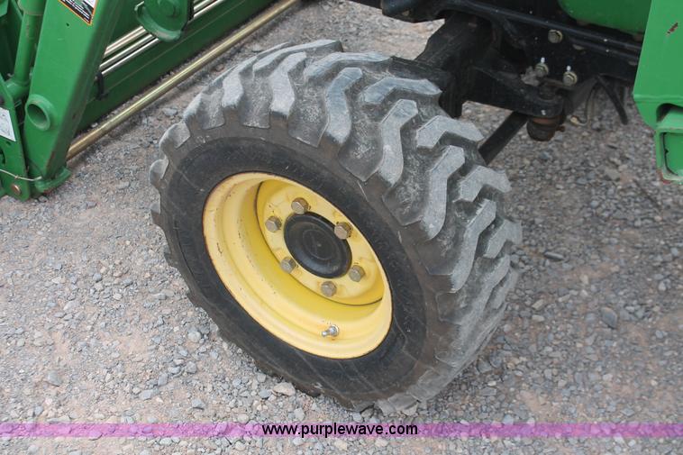 image for item H8260 2004 John Deere 4210 MFWD tractor