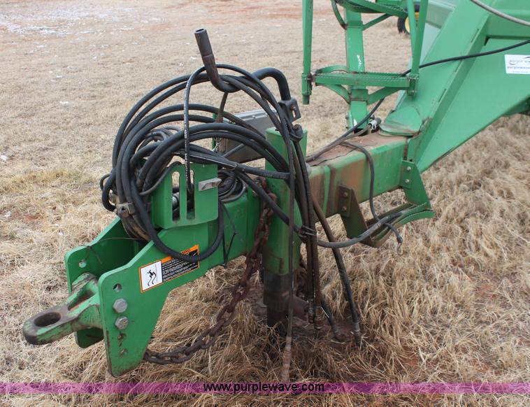 image for item H8261 1997 John Deere 1850 air seeder with John Deere 1900 air cart