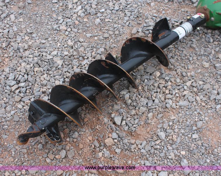 image for item H8264 2011 Frontier PH0200 post hole digger