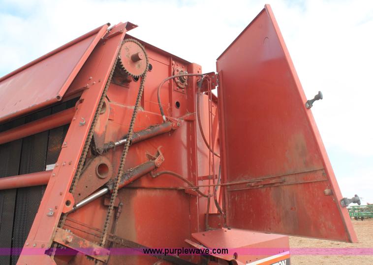 image for item H8325 1990 Hesston 560 baler