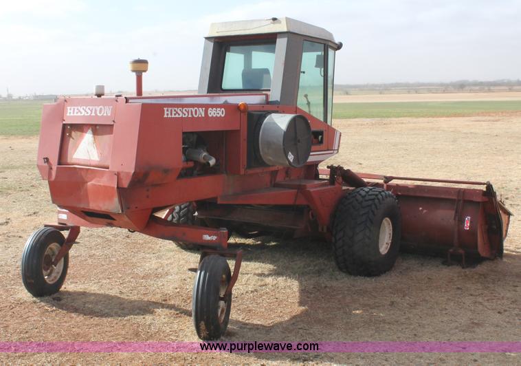image for item H8326 1982 Hesston 6650 self-propelled swather