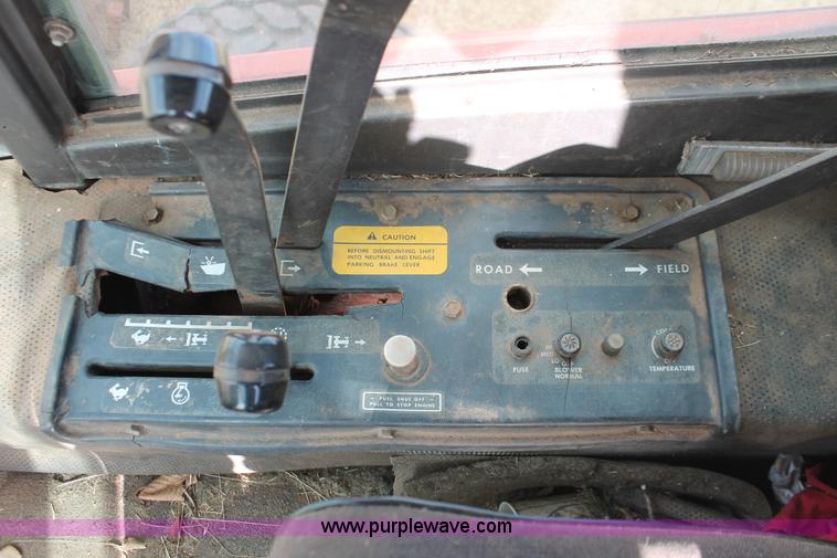 image for item H8326 1982 Hesston 6650 self-propelled swather