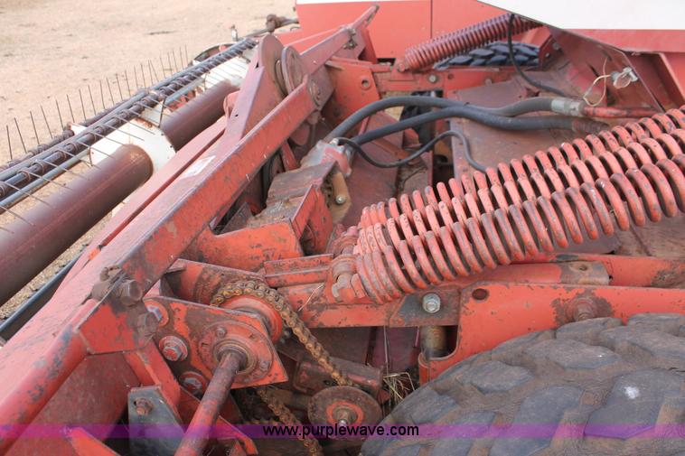 image for item H8326 1982 Hesston 6650 self-propelled swather