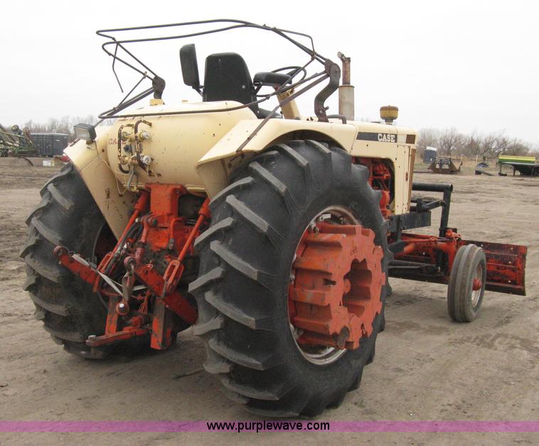 image for item I5655 Case 930 Comfort King tractor