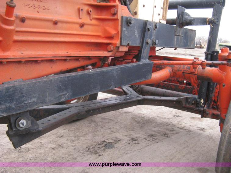 image for item I5655 Case 930 Comfort King tractor