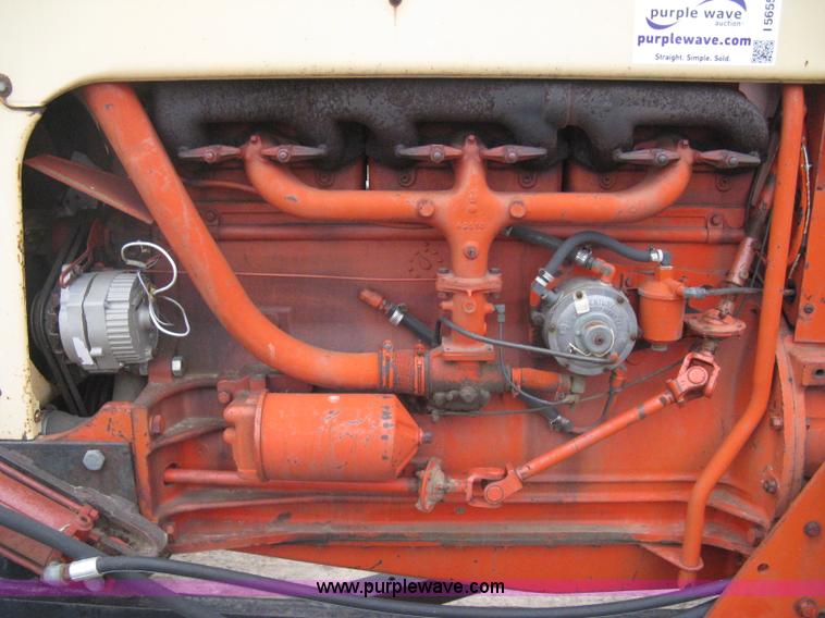 image for item I5655 Case 930 Comfort King tractor