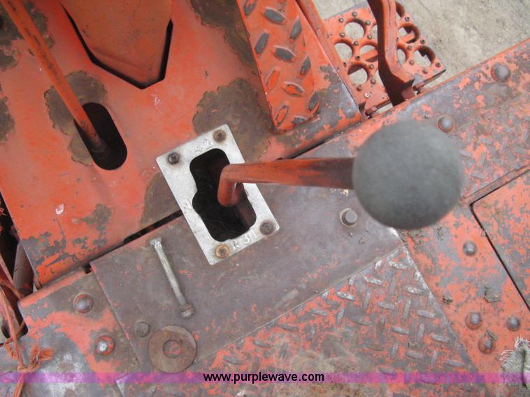 image for item I5655 Case 930 Comfort King tractor