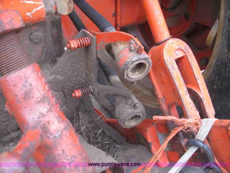 image for item I5655 Case 930 Comfort King tractor