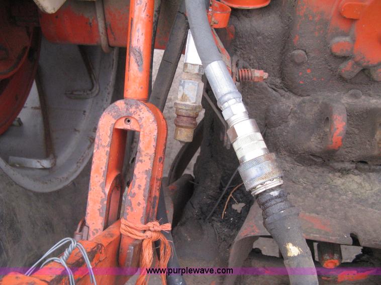 image for item I5655 Case 930 Comfort King tractor