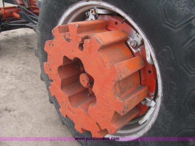 image for item I5655 Case 930 Comfort King tractor