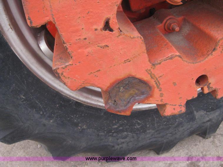 image for item I5655 Case 930 Comfort King tractor