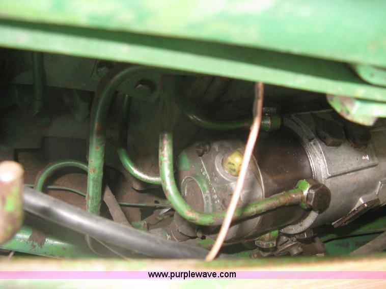 image for item I5660 John Deere 3010 tractor