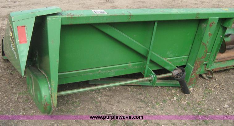 image for item I5671 John Deere 843 corn head