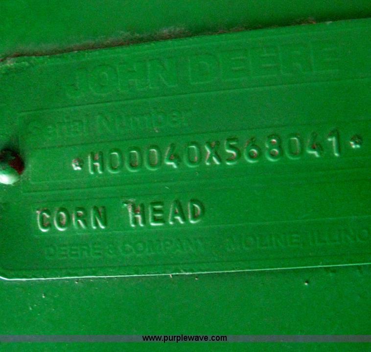 image for item I5671 John Deere 843 corn head