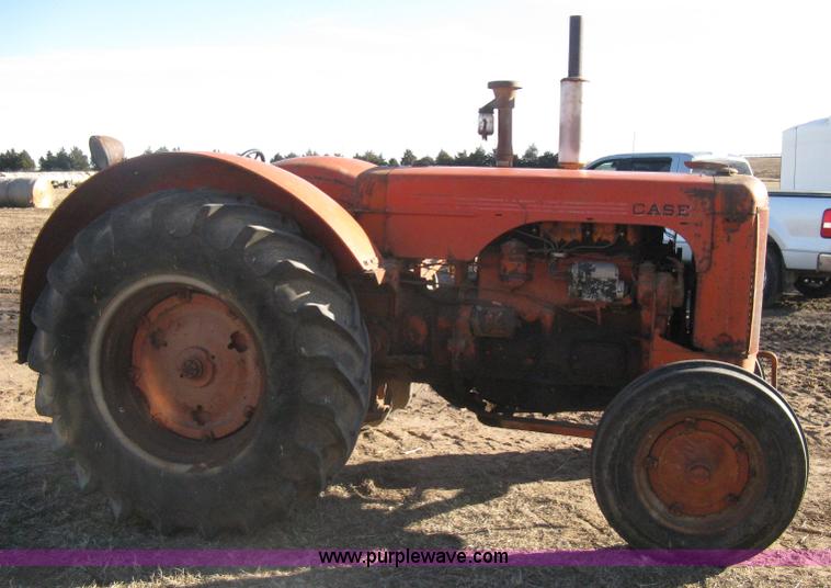 image for item I5675 Case LA tractor