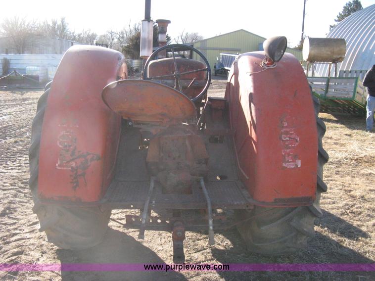 image for item I5675 Case LA tractor