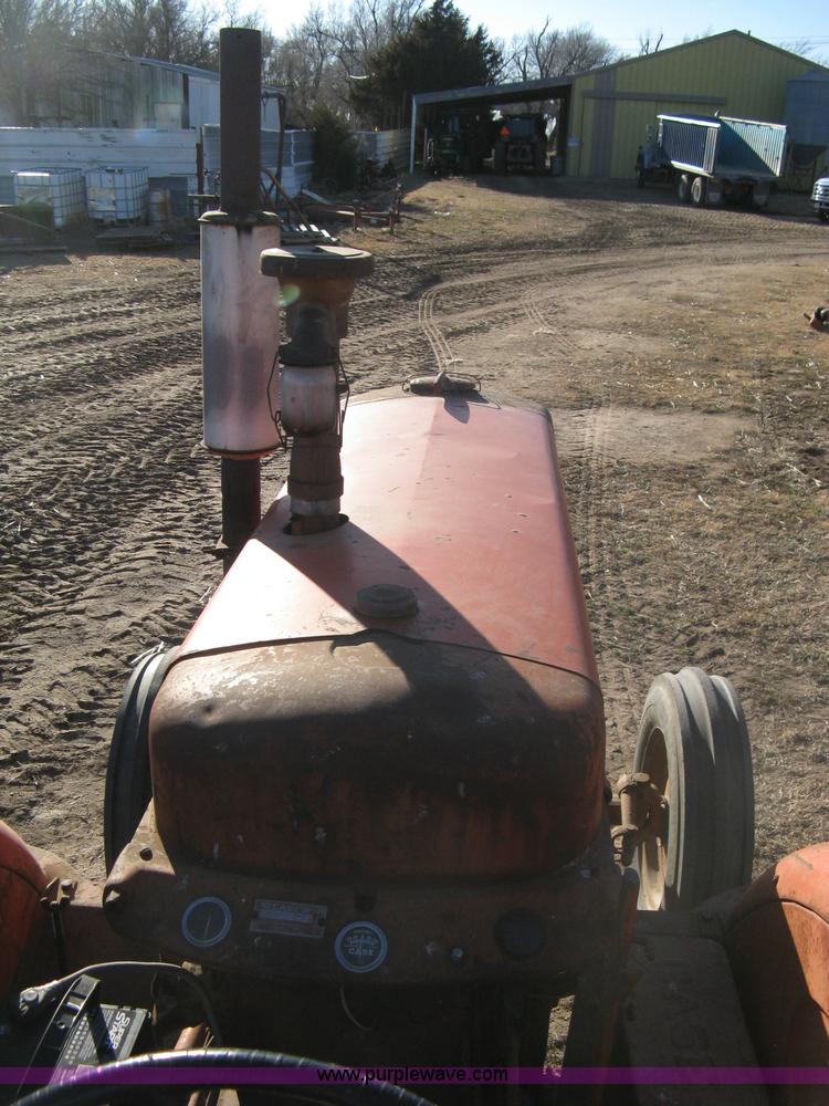 image for item I5675 Case LA tractor