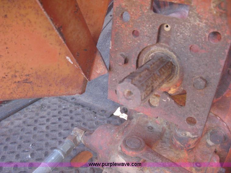 image for item I5675 Case LA tractor