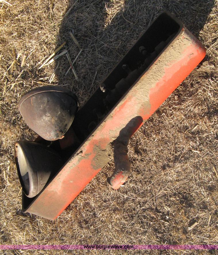 image for item I5675 Case LA tractor