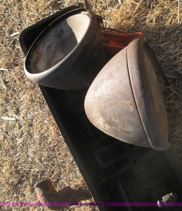 image for item I5675 Case LA tractor