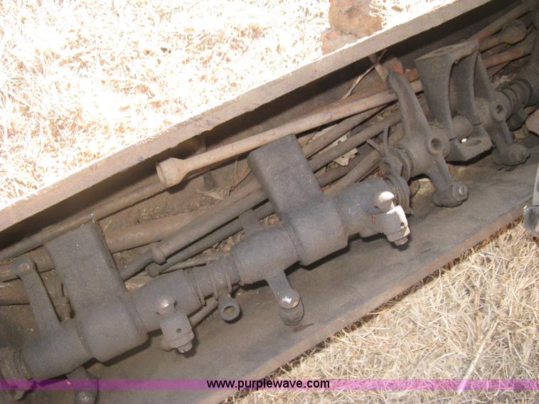 image for item I5675 Case LA tractor