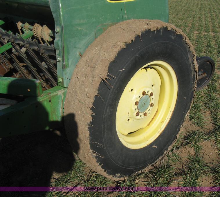 image for item I5676 (2) John Deere 8350-208D grain drills