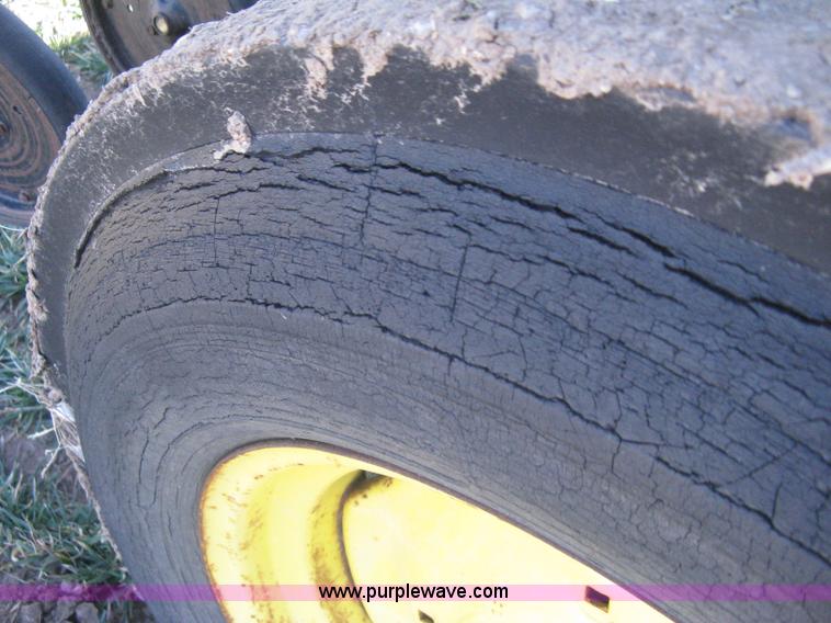 image for item I5676 (2) John Deere 8350-208D grain drills