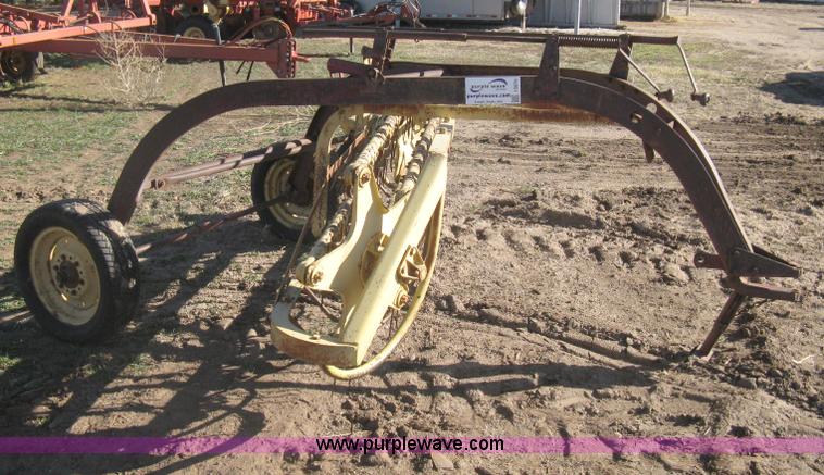 image for item I5678 New Holland 55 hay rake