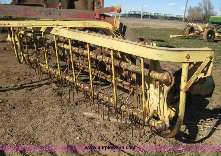 image for item I5678 New Holland 55 hay rake