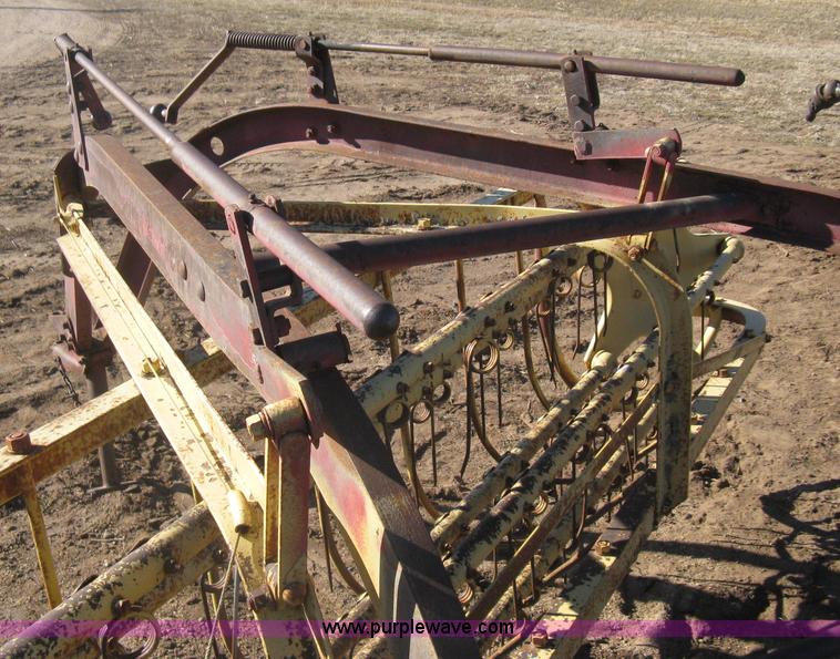image for item I5678 New Holland 55 hay rake