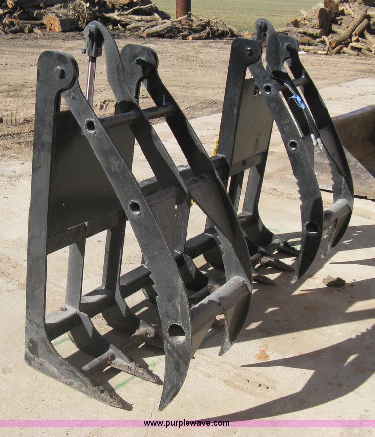 image for item I5691 Skid steer grapple attachment