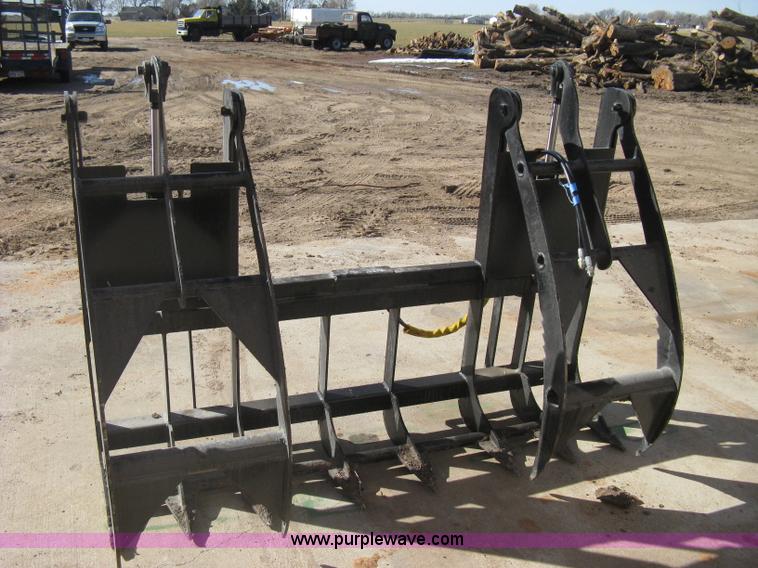image for item I5691 Skid steer grapple attachment