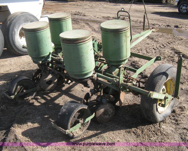 image for item I5693 John Deere two row vintage planter