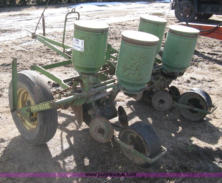 image for item I5693 John Deere two row vintage planter