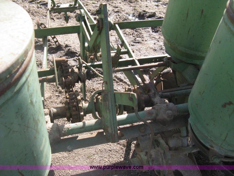 image for item I5693 John Deere two row vintage planter