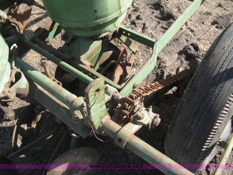 image for item I5693 John Deere two row vintage planter