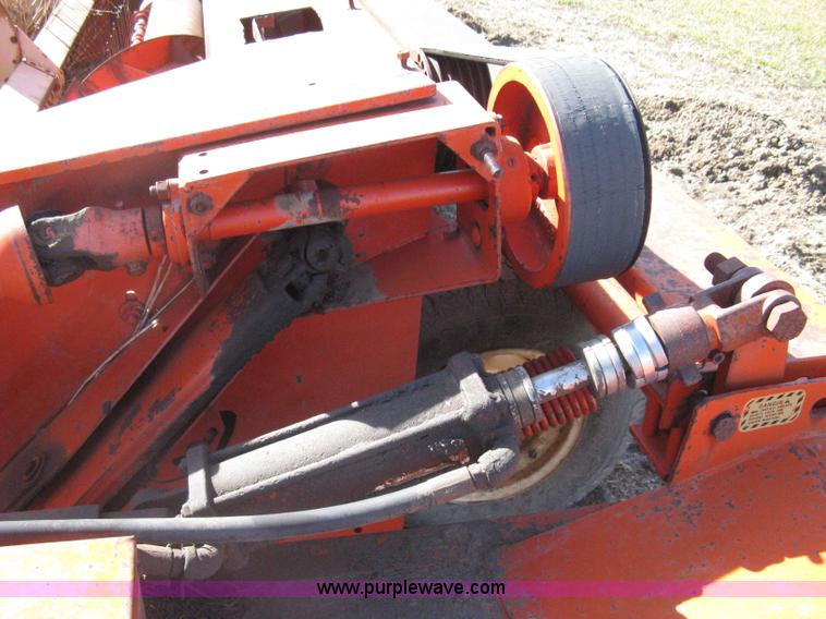 image for item I5694 Hesston 575 swather