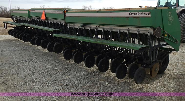 image for item I9396 Great Plains Solid Stand 30' folding drill