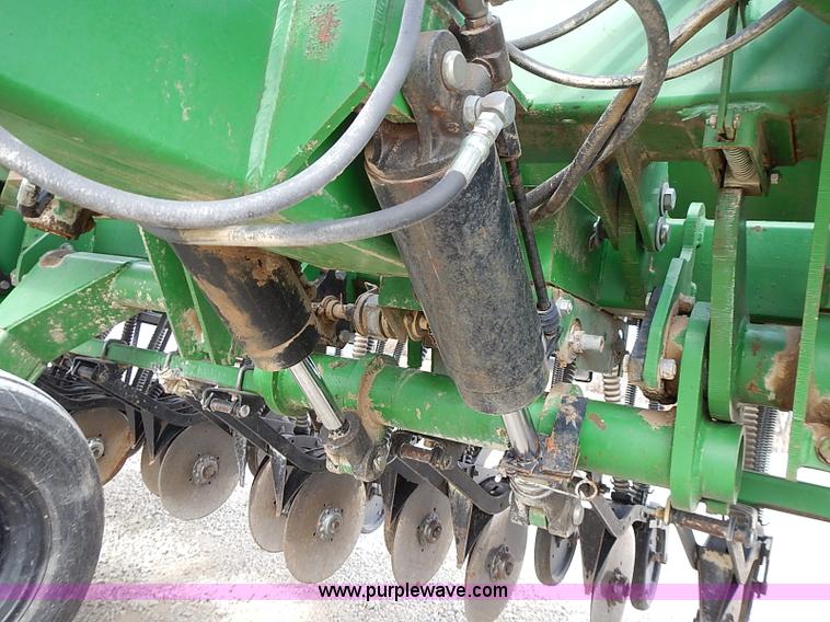 image for item I9396 Great Plains Solid Stand 30' folding drill