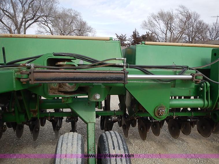 image for item I9396 Great Plains Solid Stand 30' folding drill