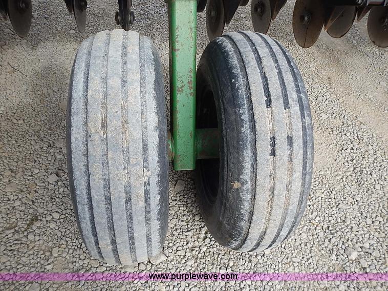 image for item I9396 Great Plains Solid Stand 30' folding drill