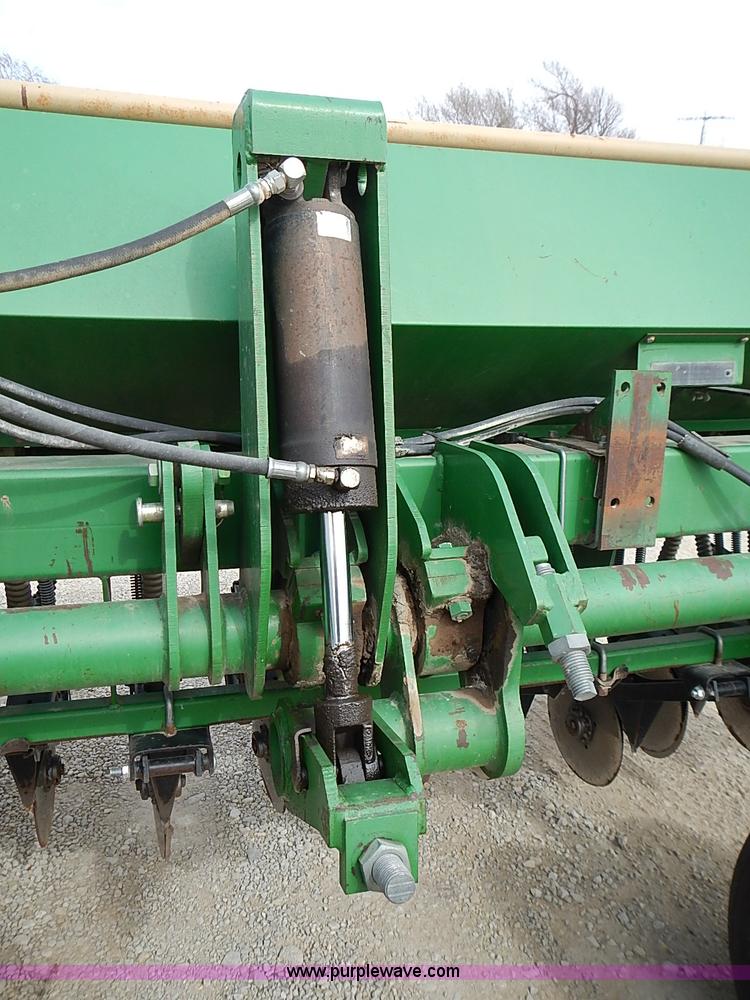 image for item I9396 Great Plains Solid Stand 30' folding drill