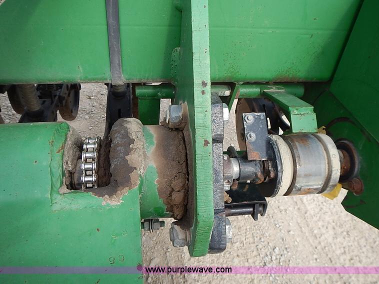 image for item I9396 Great Plains Solid Stand 30' folding drill