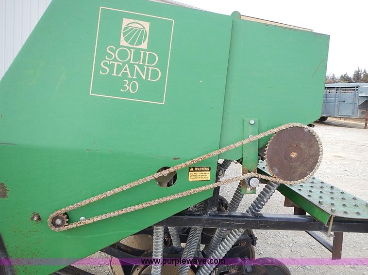 image for item I9396 Great Plains Solid Stand 30' folding drill