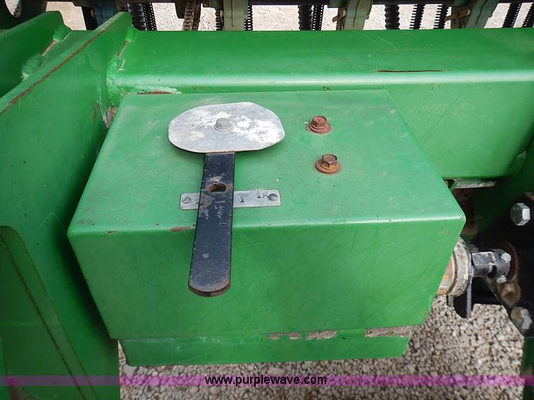 image for item I9396 Great Plains Solid Stand 30' folding drill