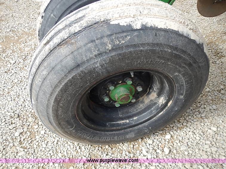 image for item I9396 Great Plains Solid Stand 30' folding drill