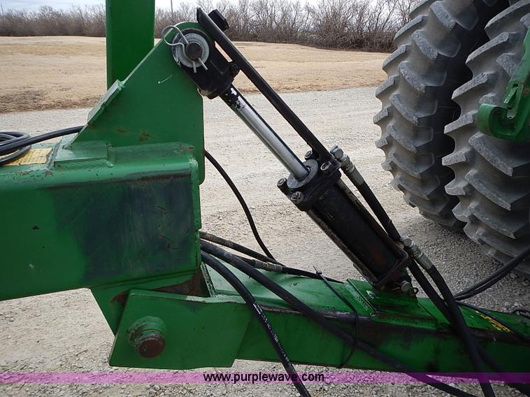 image for item I9396 Great Plains Solid Stand 30' folding drill